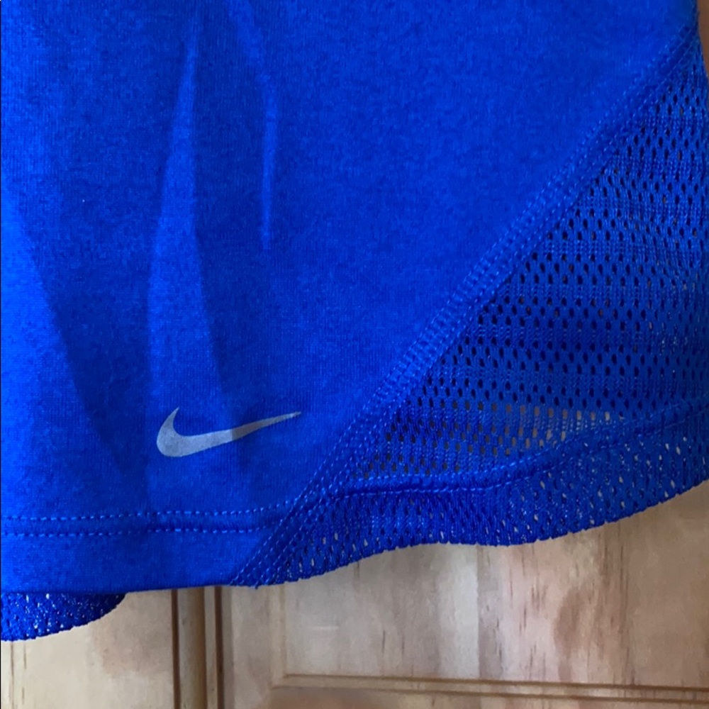 Nike Work Out Tank - Picture 3 of 4